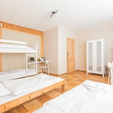 Kujawska Hostel *