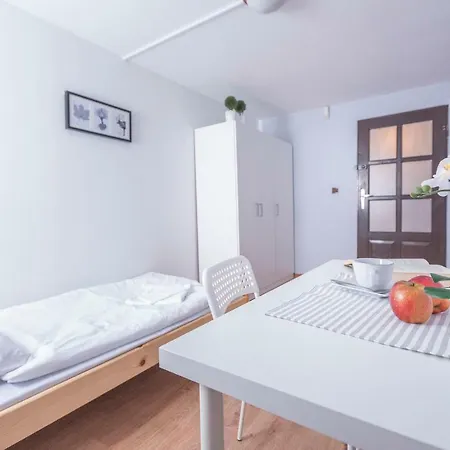 Kujawska Hostel *